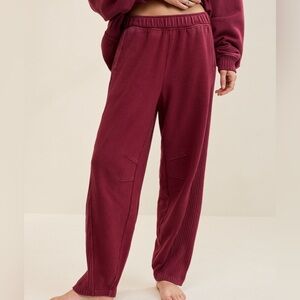 Aerie•Oh Snap! Barrel Sweatpant•Size S•Reg•NWT•Deep Cherry